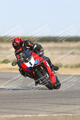 media/Oct-13-2025-Lets Ride (Mon) [[1a1cd08581]]/B Group/1020am (Sweeper)/